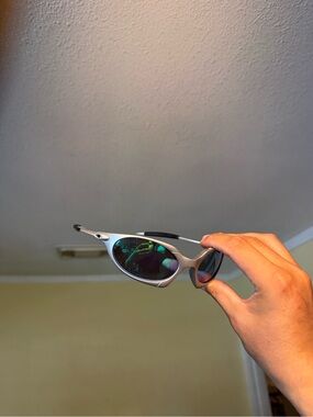 Silver Sporty Cat-Eye Sunglasses with Green Mirrored Lenses Oakley Oakleys